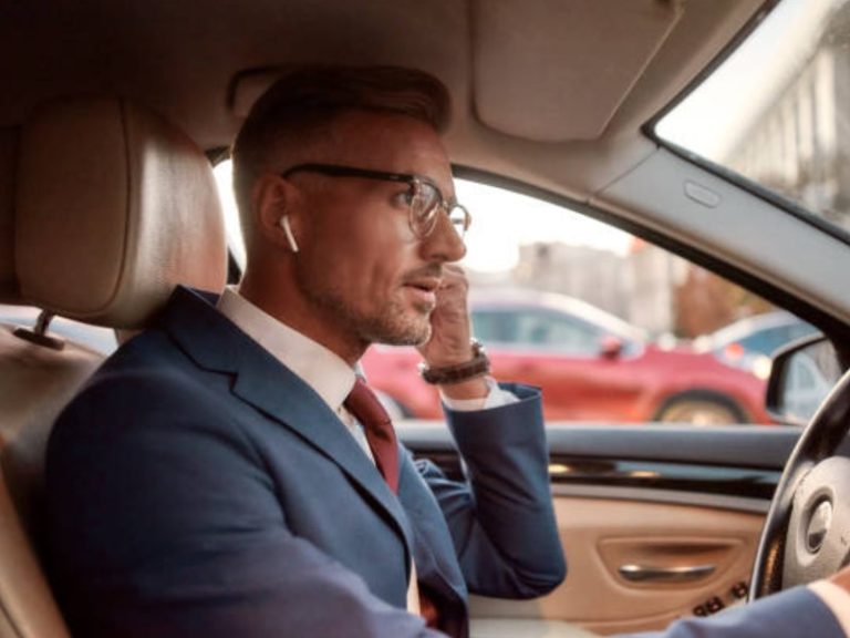 Bluetooth slušalice za auto