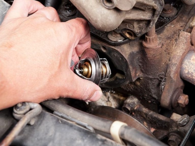 automobilski termostat